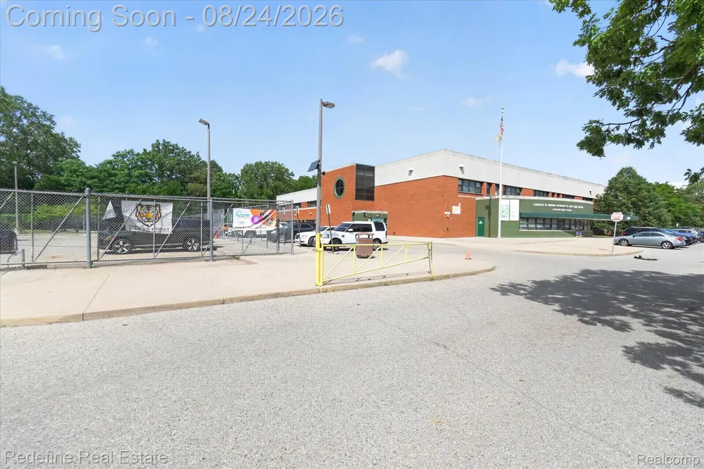 22608 Frisbee Street Detroit City, MI 48219