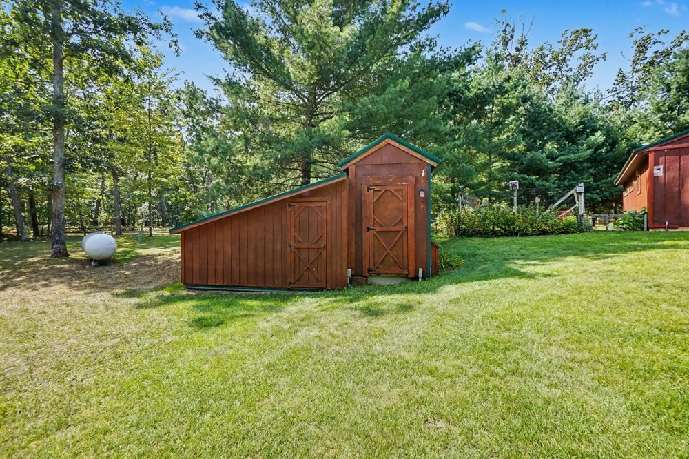 11023 S Roby Lake Drive Lake Township, MI 49304