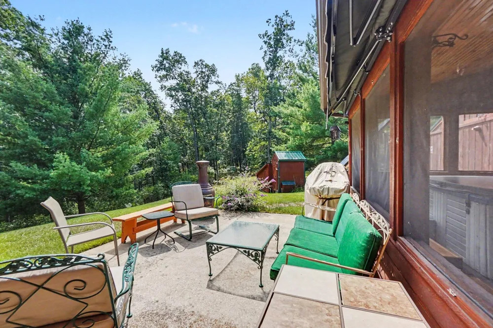 11023 S Roby Lake Drive Lake Township, MI 49304