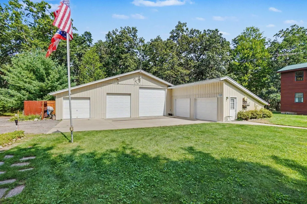 11023 S Roby Lake Drive Lake Township, MI 49304