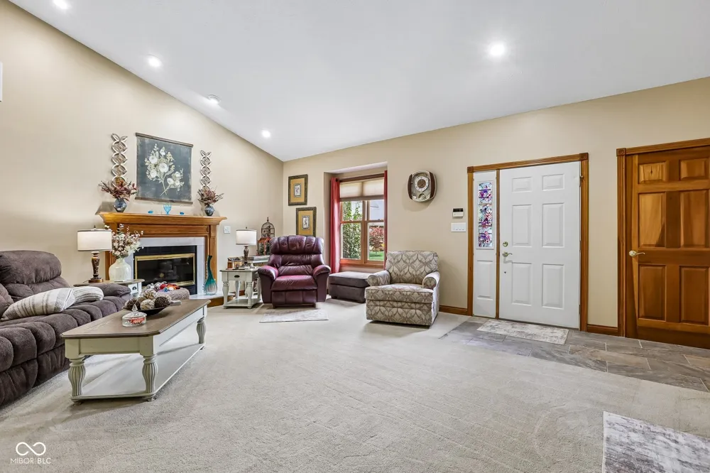 8936 Stonegate Way #A Indianapolis, IN 46227