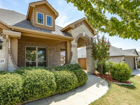 5429 Quiet Woods Trail