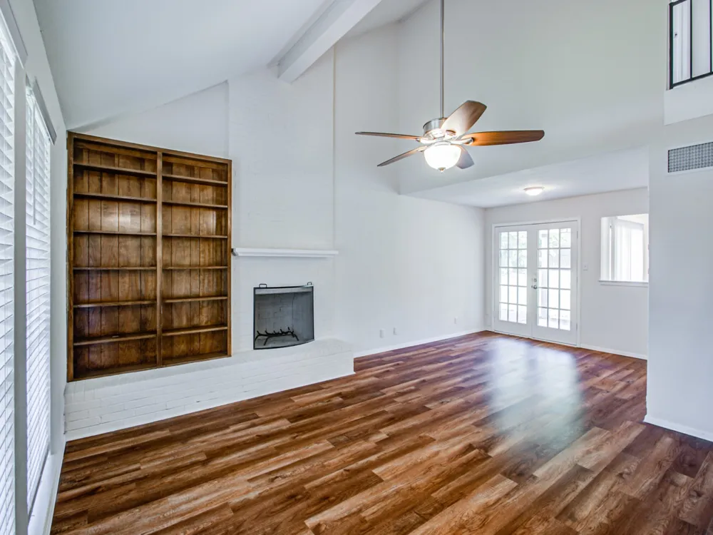 1701 Edge Hill Road Benbrook, TX 76126