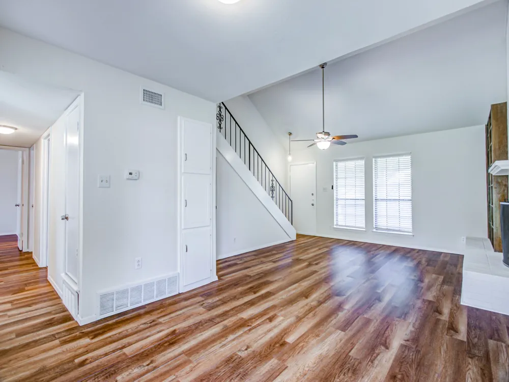 1701 Edge Hill Road Benbrook, TX 76126