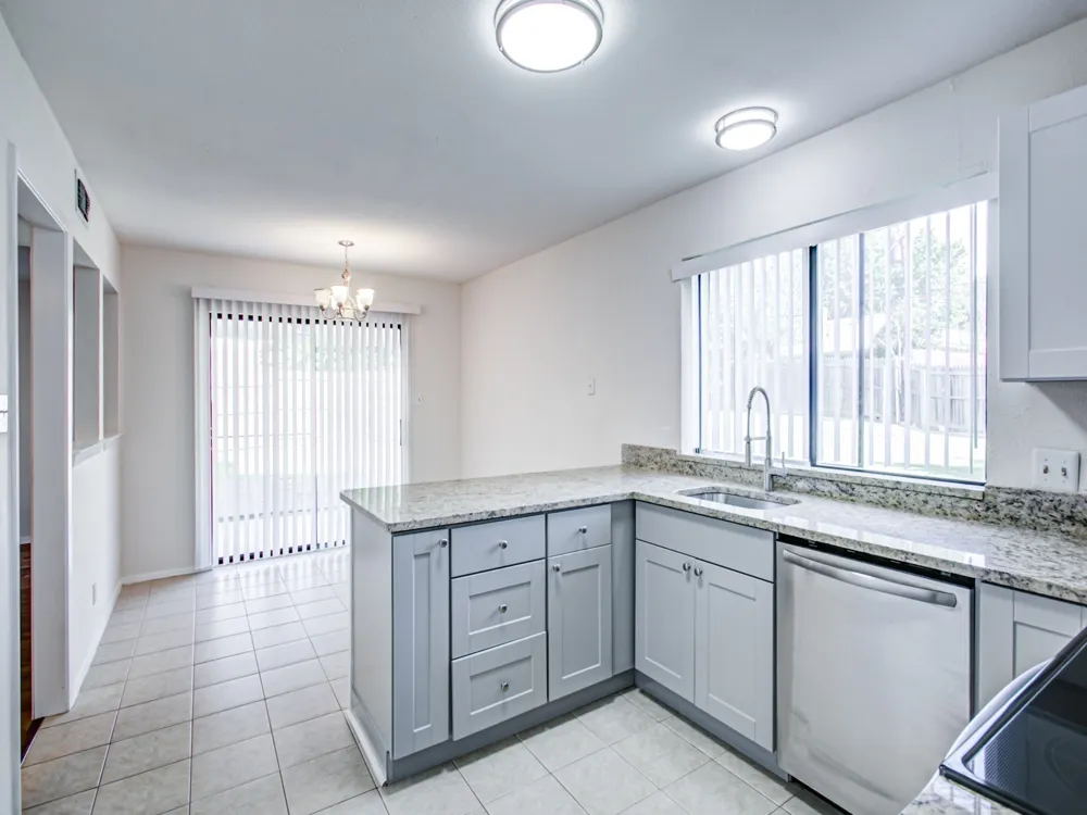 1701 Edge Hill Road Benbrook, TX 76126