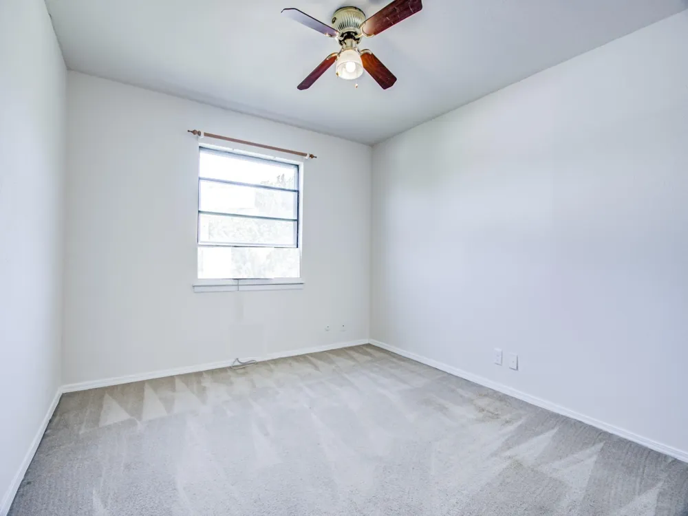 1701 Edge Hill Road Benbrook, TX 76126