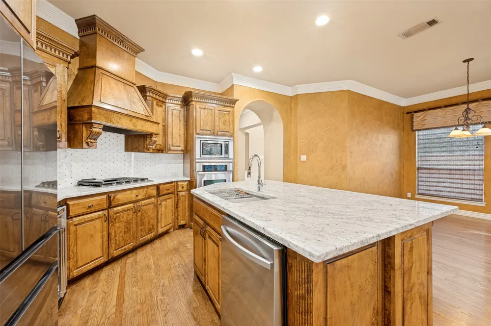 4046 E Hill Drive Irving, TX 75038
