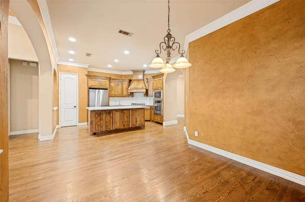 4046 E Hill Drive Irving, TX 75038