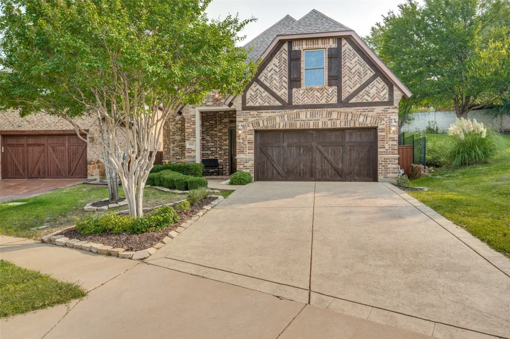 4046 E Hill Drive Irving, TX 75038