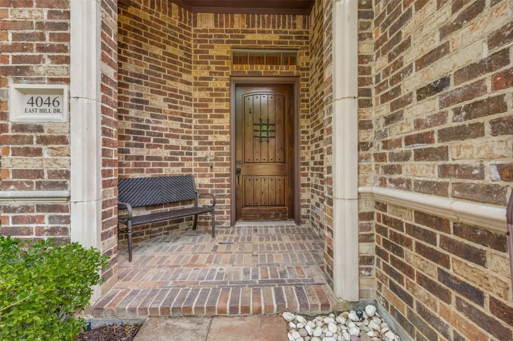 4046 E Hill Drive Irving, TX 75038
