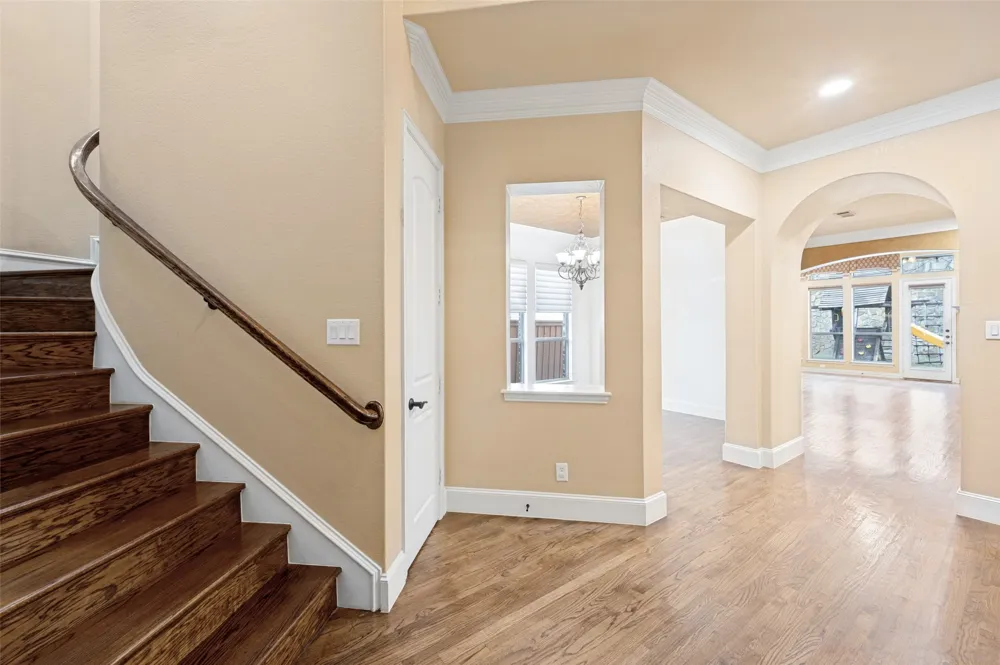 4046 E Hill Drive Irving, TX 75038