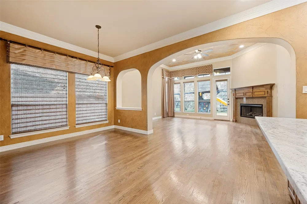 4046 E Hill Drive Irving, TX 75038