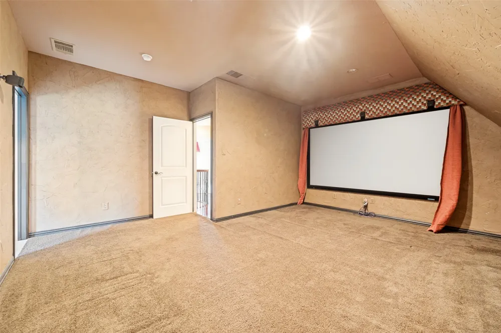 4046 E Hill Drive Irving, TX 75038