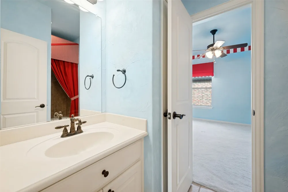 4046 E Hill Drive Irving, TX 75038