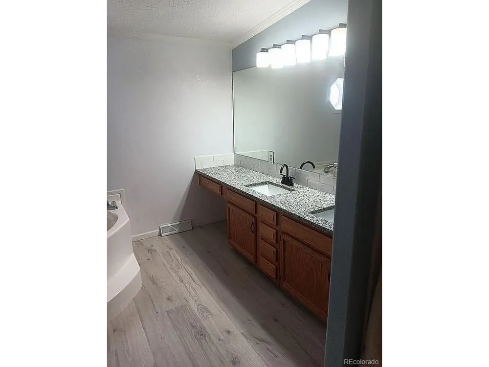6559 Pickney Road Rye, CO 81069