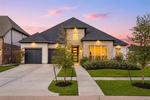 5008 Blooming Hibiscus Lane