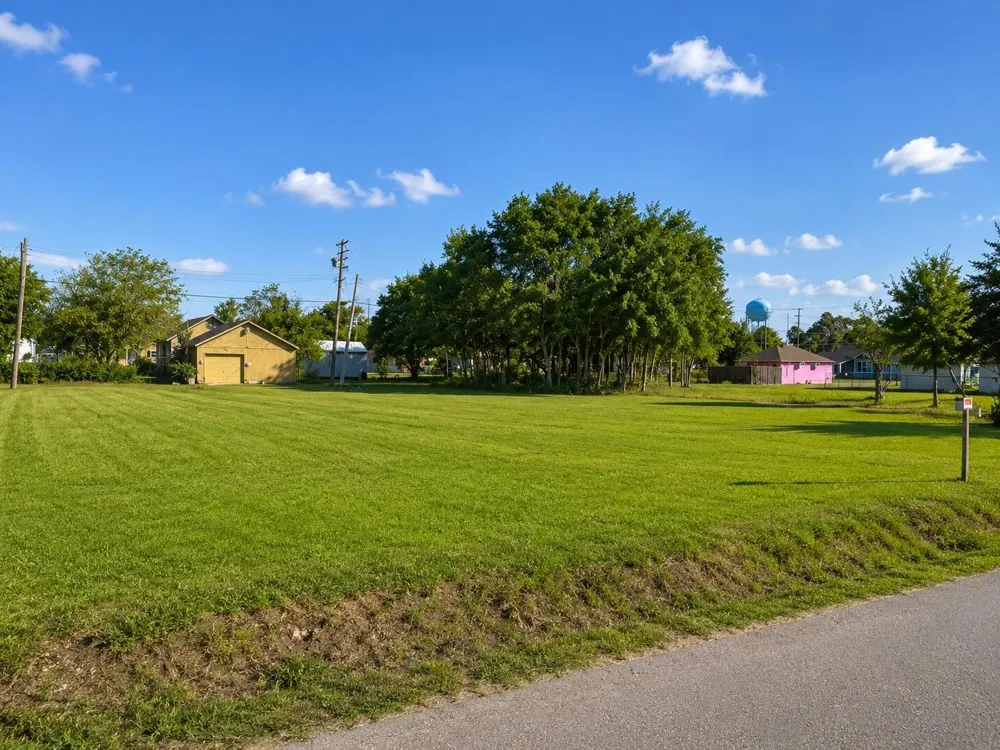 14th Street Port Arthur, TX 77640