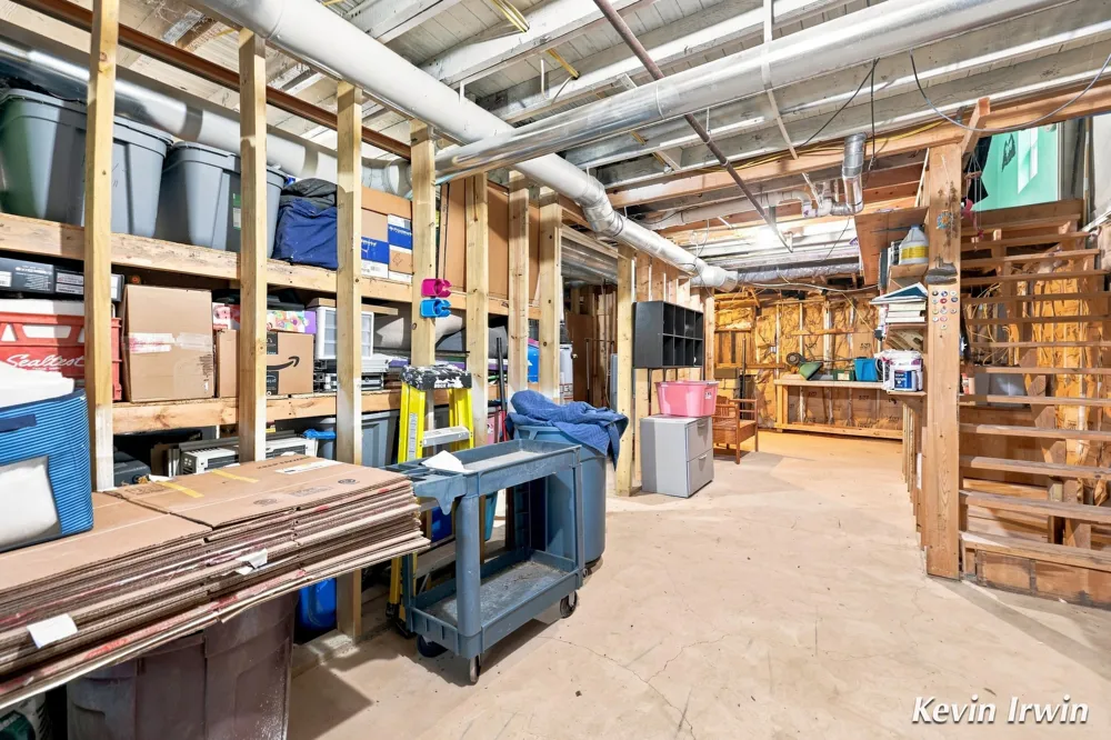 6780 Tulare Avenue NE Rockford, MI 49341