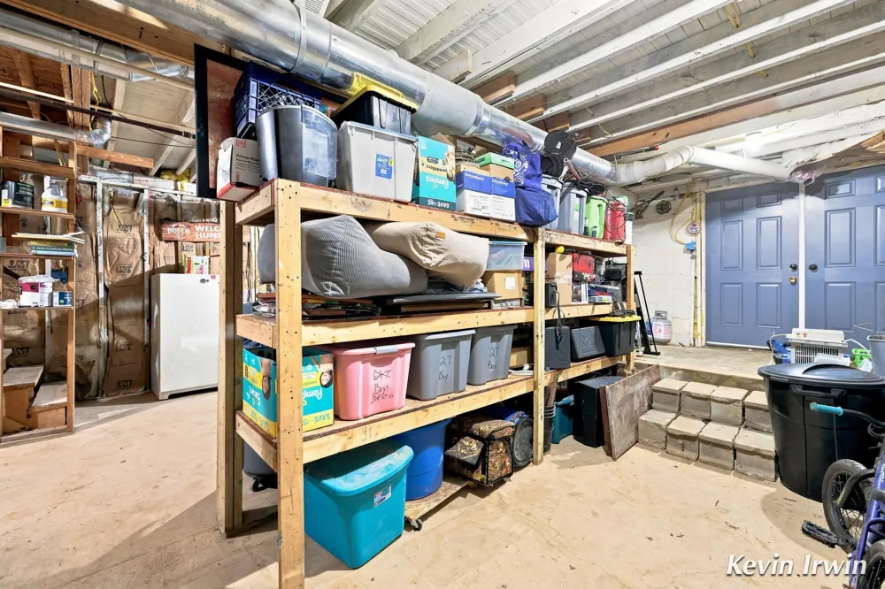 6780 Tulare Avenue NE Rockford, MI 49341