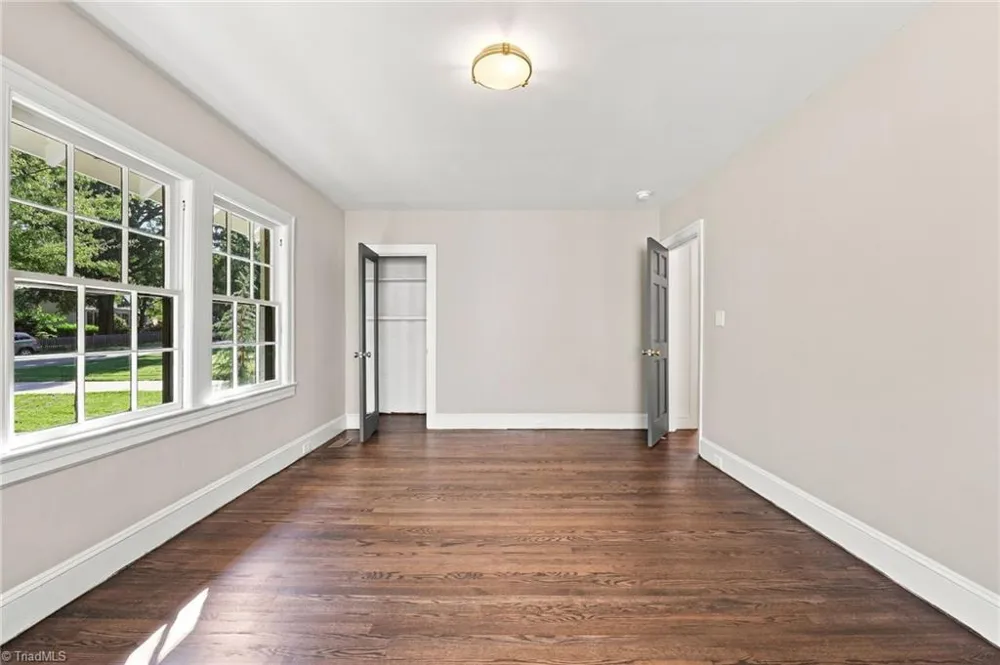 813 Arbordale Avenue High Point, NC 27262