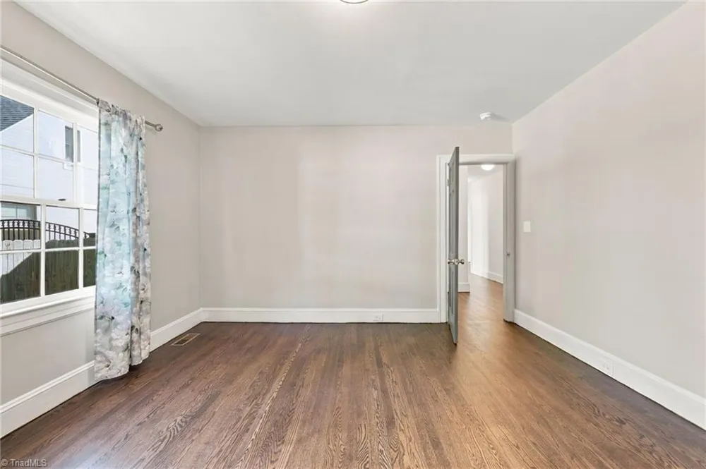 813 Arbordale Avenue High Point, NC 27262