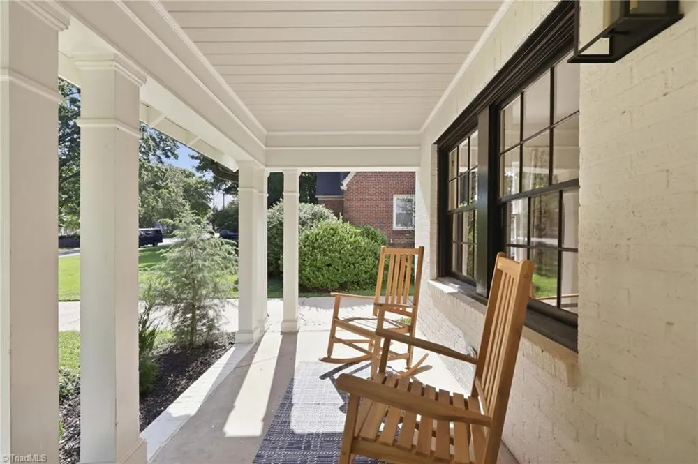 813 Arbordale Avenue High Point, NC 27262
