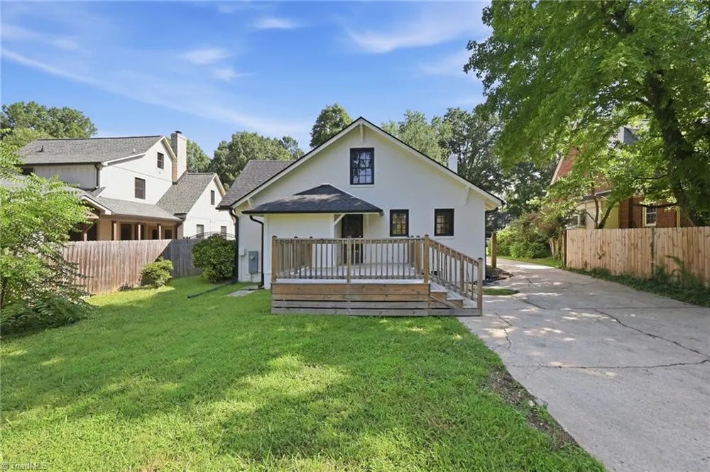 813 Arbordale Avenue High Point, NC 27262