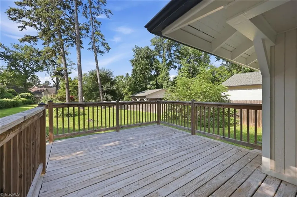 813 Arbordale Avenue High Point, NC 27262