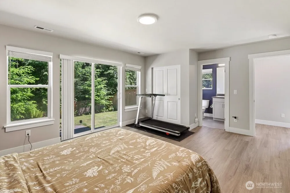 19611 3rd Drive SE Bothell, WA 98012