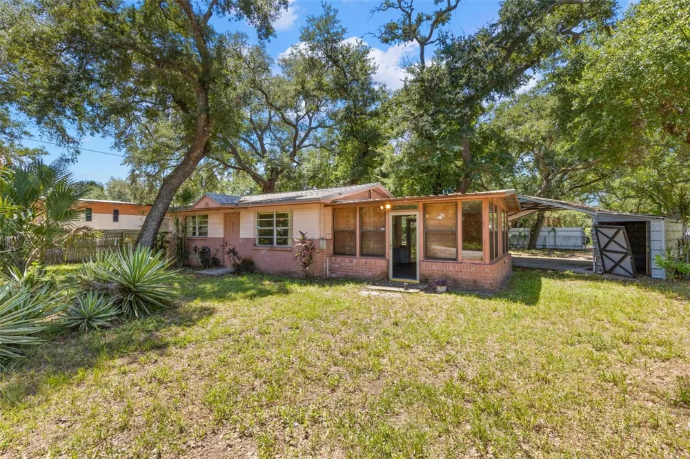 6903 OHIO AVENUE Gibsonton, FL 33534