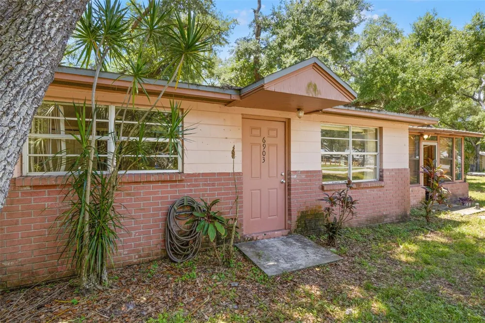 6903 OHIO AVENUE Gibsonton, FL 33534