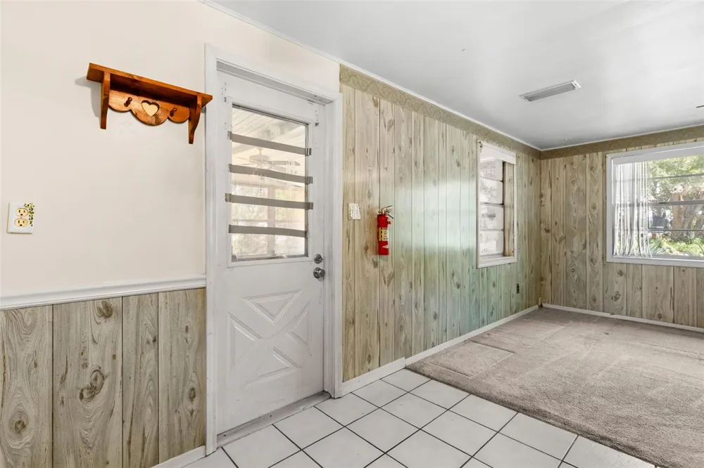6903 OHIO AVENUE Gibsonton, FL 33534