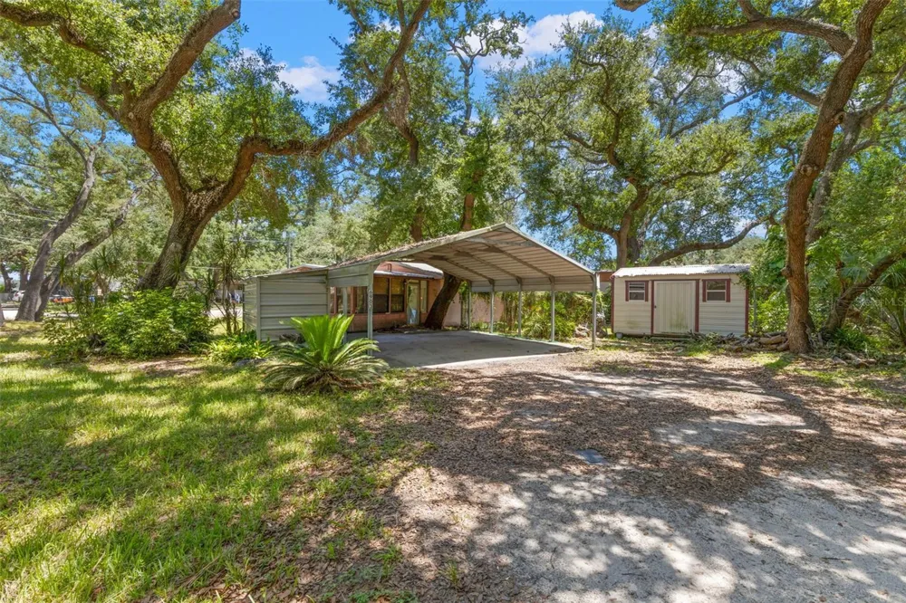 6903 OHIO AVENUE Gibsonton, FL 33534