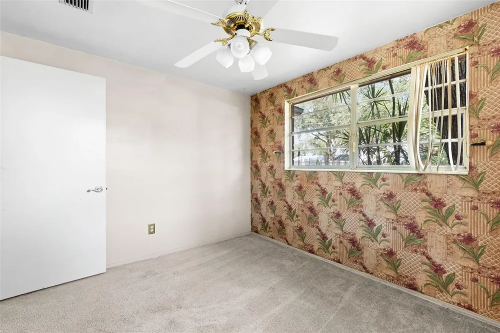 6903 OHIO AVENUE Gibsonton, FL 33534