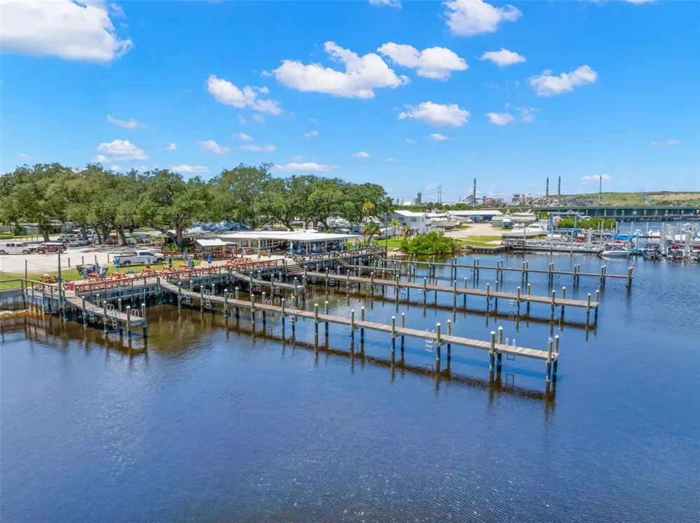 6903 OHIO AVENUE Gibsonton, FL 33534
