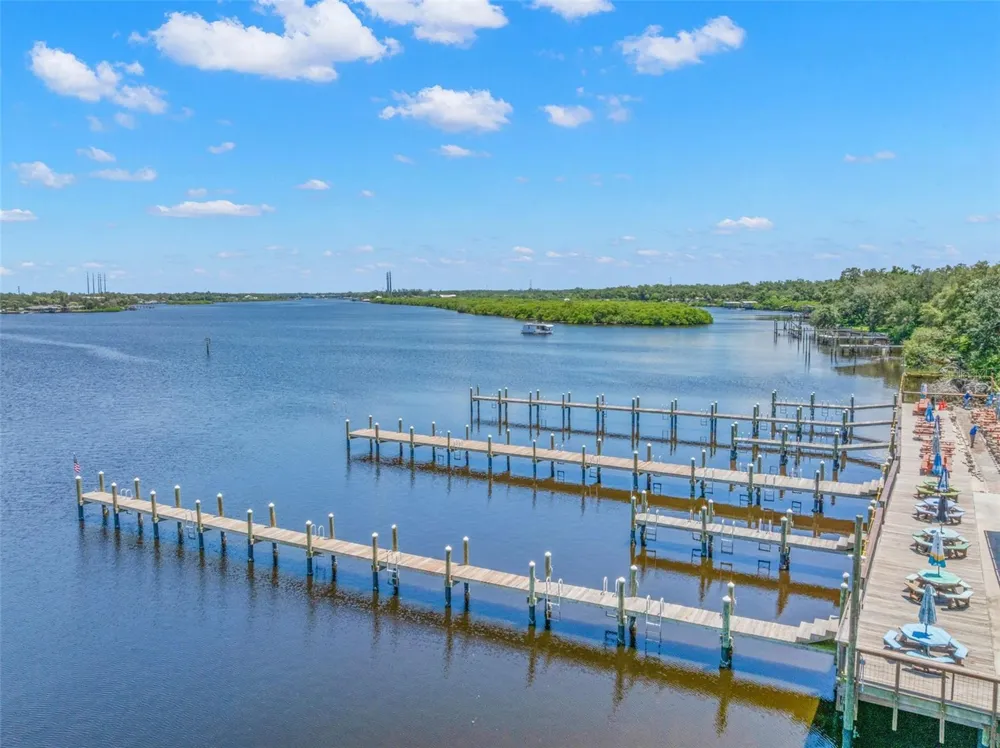6903 OHIO AVENUE Gibsonton, FL 33534