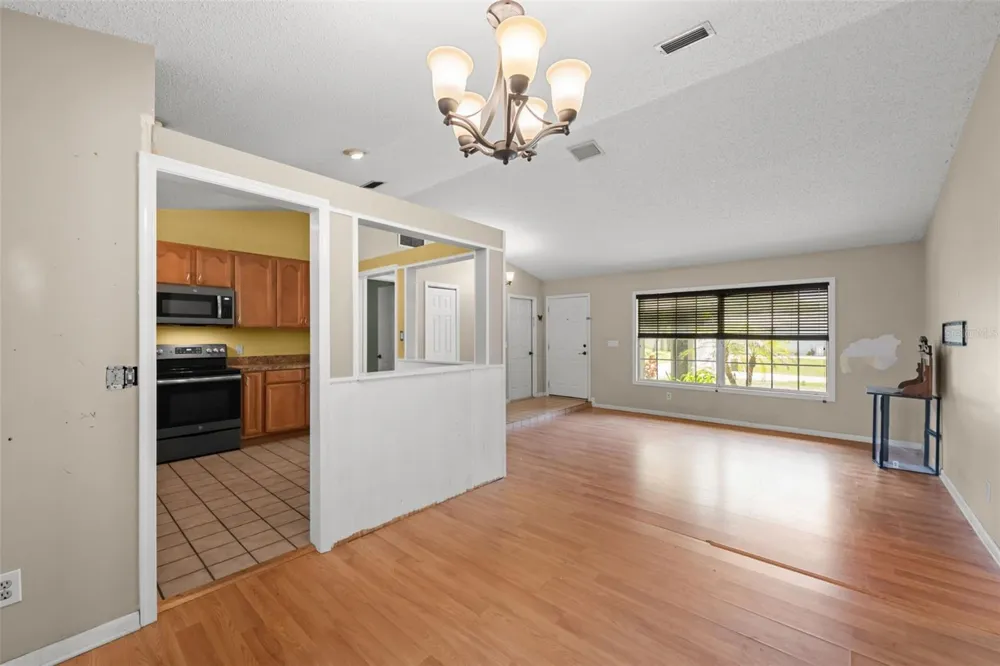 2380 PEMBERTON STREET Oviedo, FL 32765