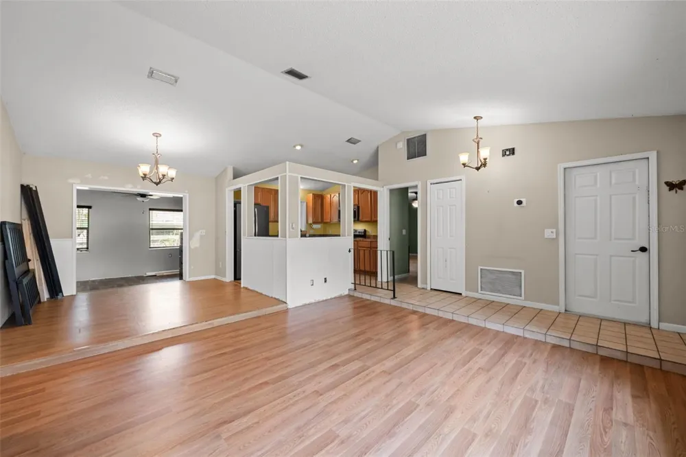 2380 PEMBERTON STREET Oviedo, FL 32765