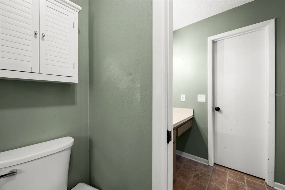 2380 PEMBERTON STREET Oviedo, FL 32765