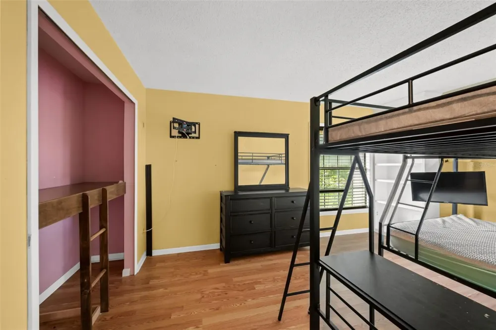 2380 PEMBERTON STREET Oviedo, FL 32765