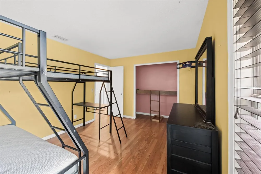2380 PEMBERTON STREET Oviedo, FL 32765