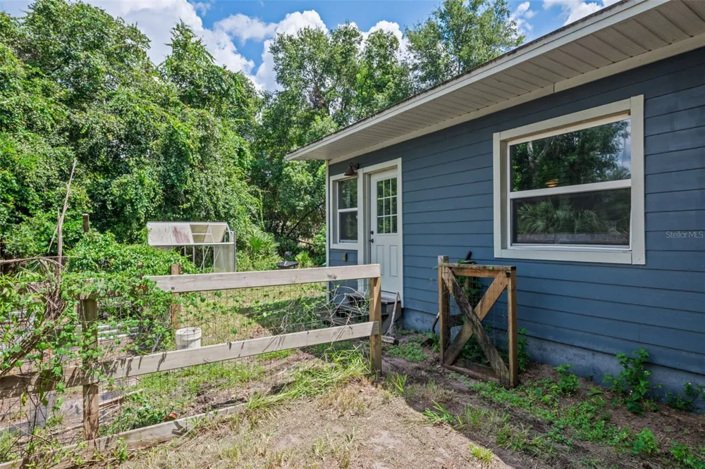 2380 PEMBERTON STREET Oviedo, FL 32765