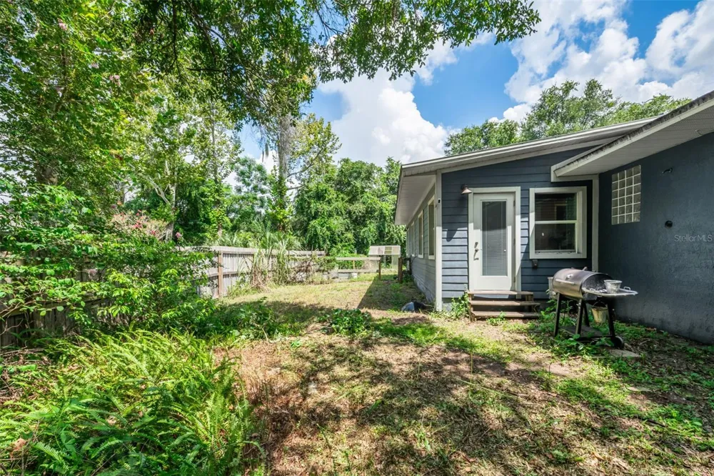 2380 PEMBERTON STREET Oviedo, FL 32765
