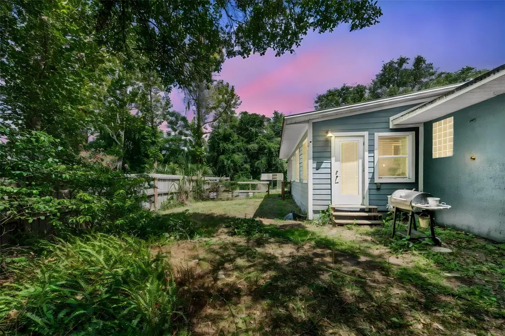 2380 PEMBERTON STREET Oviedo, FL 32765