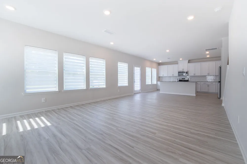 3774 Commodore CT Buford, GA 30519