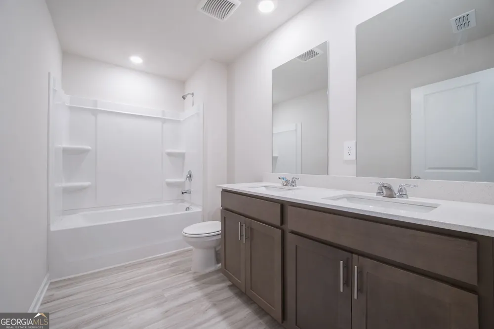 3774 Commodore CT Buford, GA 30519