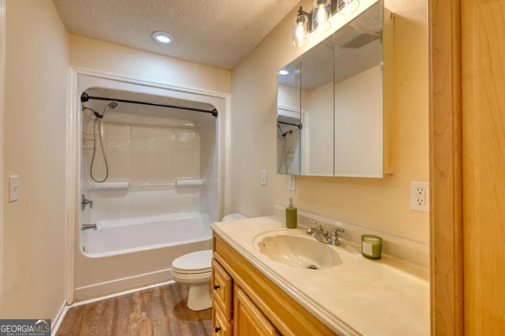 553 Grayce LN Hiawassee, GA 30546