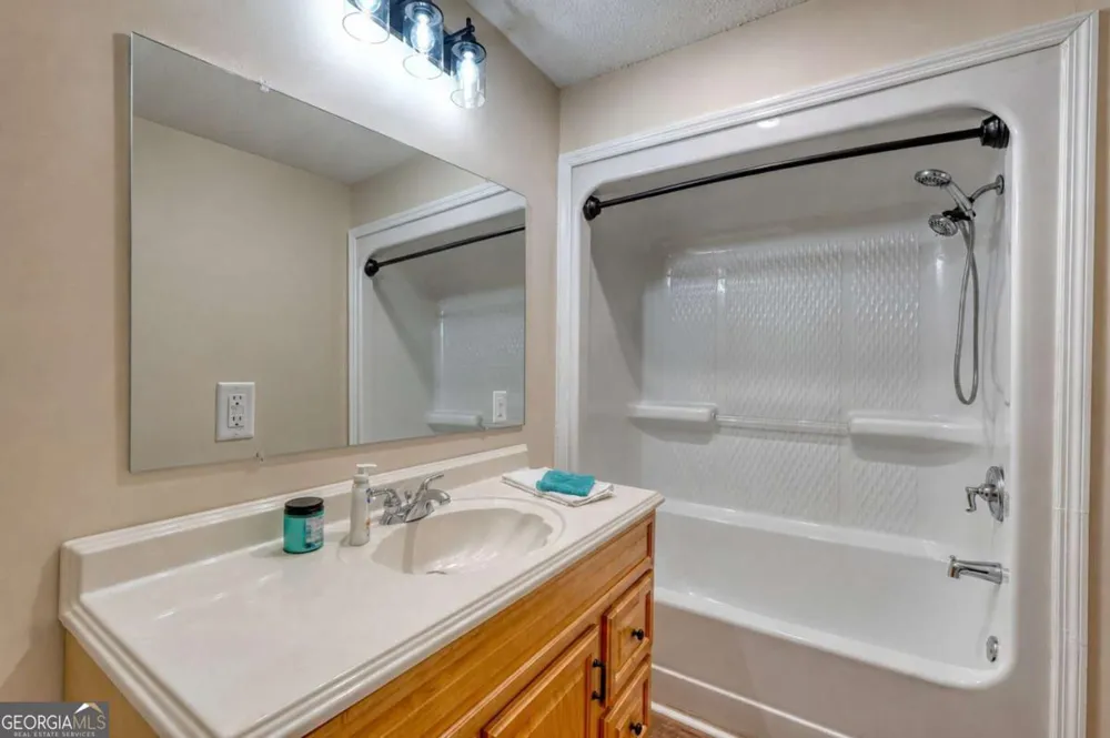 553 Grayce LN Hiawassee, GA 30546