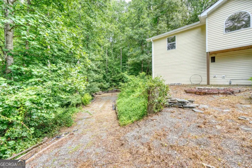 553 Grayce LN Hiawassee, GA 30546