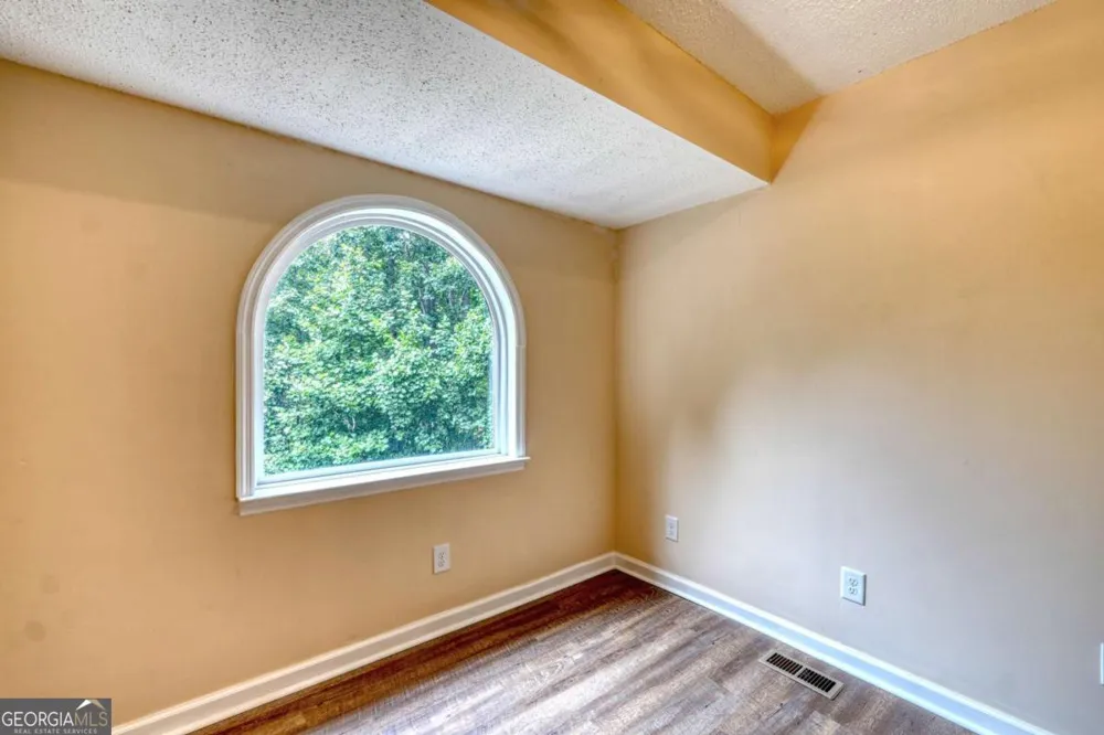 553 Grayce LN Hiawassee, GA 30546